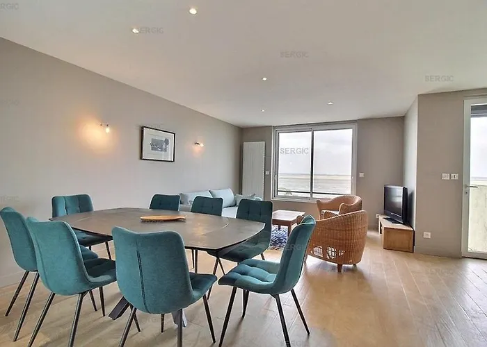 Bellevue Belle Maison En Front De Villa